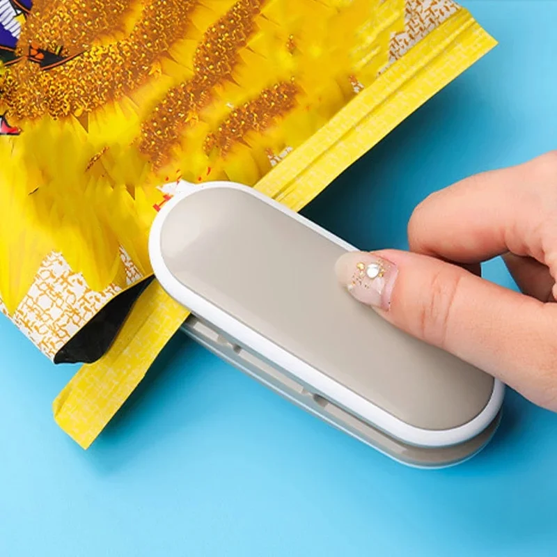 Hand Press Sealing Clip Mini H - Commercial Printing Press review and price
